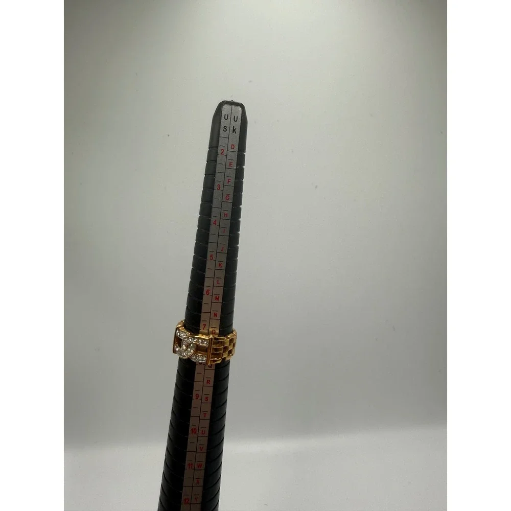 Unsigned gold tone